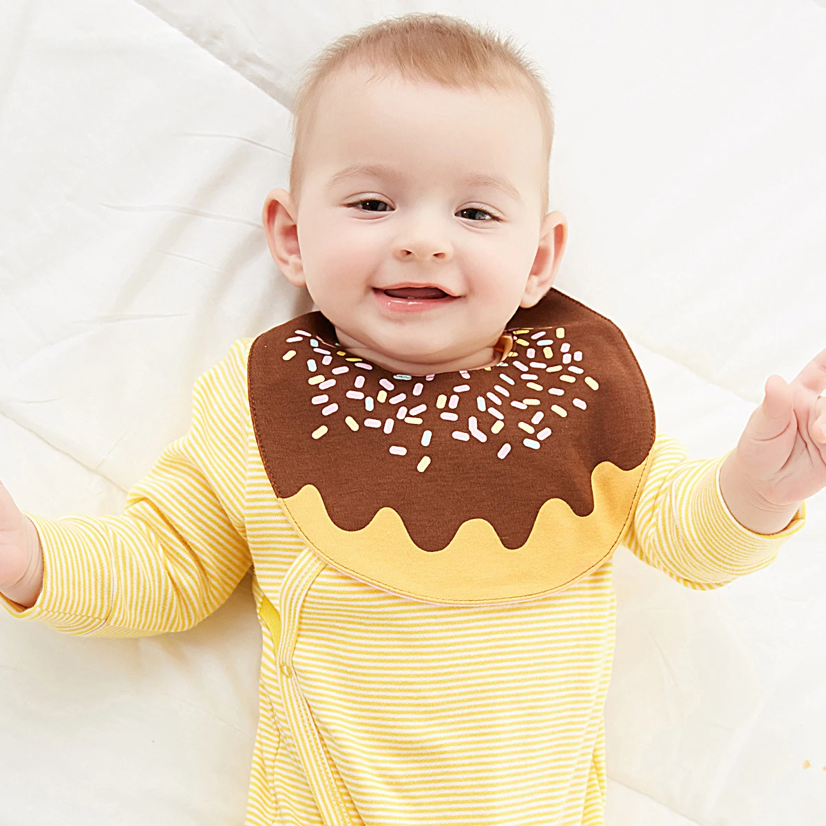 Baby Stuff Cotton Bib Double Layer Cartoon Fruit Burp Cloth Infant Feeding Accessories
Baby Stuff Cotton Bib Double Layer Cartoon Fruit Burp Cloth Infant Feeding Accessories