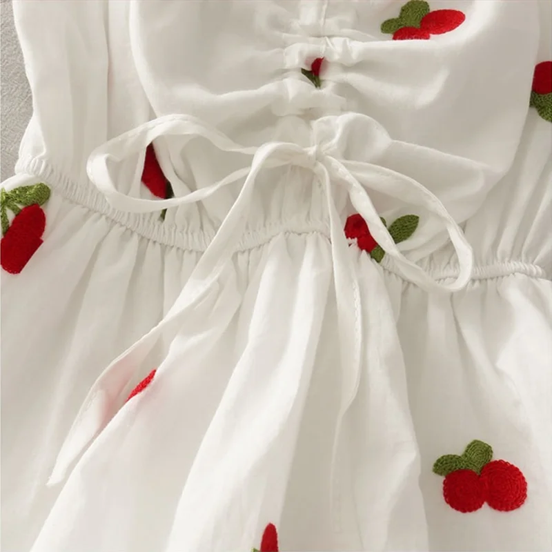 Strawberry Dress Kawaii Embroidery Puff Sleeve Dress Women Vintage A-line White Square Neck Beach Dresses 2021 Korean Clothes
Strawberry Dress Kawaii Embroidery Puff Sleeve Dress Women Vintage A-line White Square Neck Beach Dresses 2021 Korean Clothes