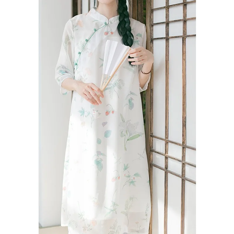 Autumn and winter new printed mid-length improved cheongsam, Chinese style improved daily retro, thin original women's clothing
Autumn and winter new printed mid-length improved cheongsam, Chinese style improved daily retro, thin original women's clothing