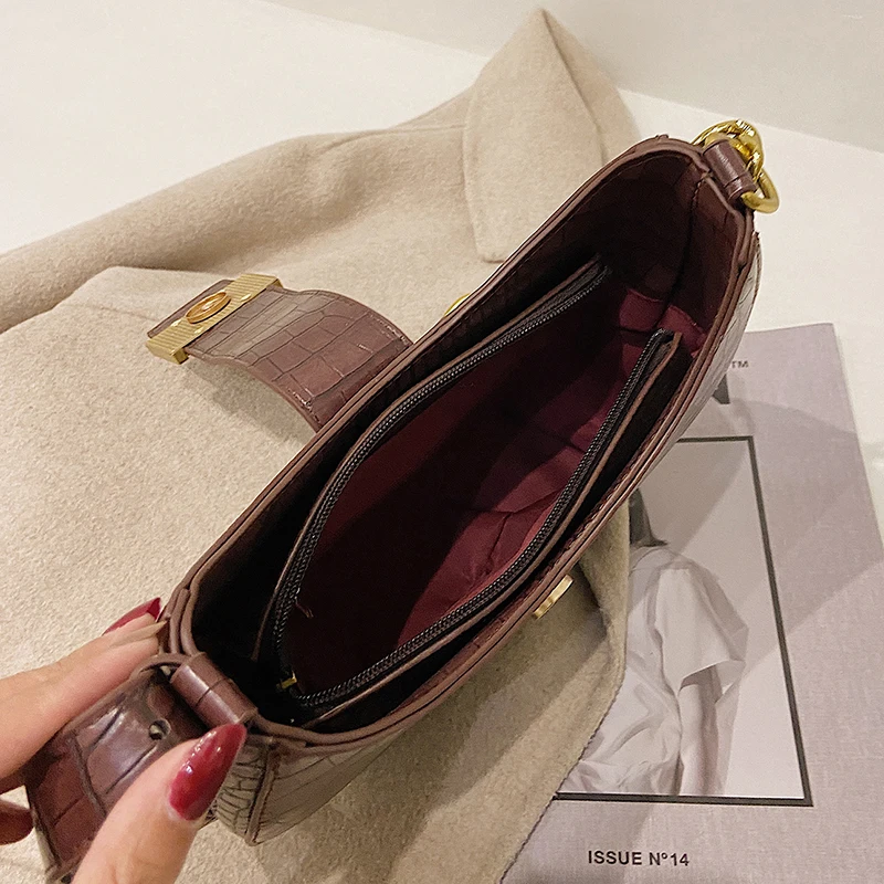 New Arrival Crocodile Ladies Half Moon Bags Quality Leather Short Shoulder Bag Retro Lady Square Hasp Top-Handle Bags Sacs Cabas
New Arrival Crocodile Ladies Half Moon Bags Quality Leather Short Shoulder Bag Retro Lady Square Hasp Top-Handle Bags Sacs Cabas