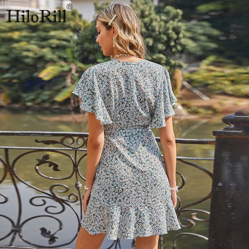 HiloRill Women Vintage Floral Print Mini Dress Summer V Neck Ladies Beach Dresses With Belt 2021 Ruffles Short Sleeve Chic Dress
HiloRill Women Vintage Floral Print Mini Dress Summer V Neck Ladies Beach Dresses With Belt 2021 Ruffles Short Sleeve Chic Dress