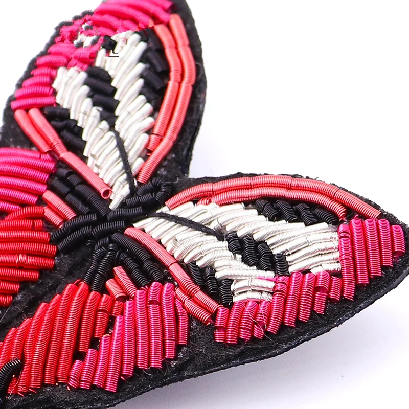 French design Indian silk jewelry hand-embroidered brooch butterfly decorative pin fun cartoon brooch female accessories
French design Indian silk jewelry hand-embroidered brooch butterfly decorative pin fun cartoon brooch female accessories