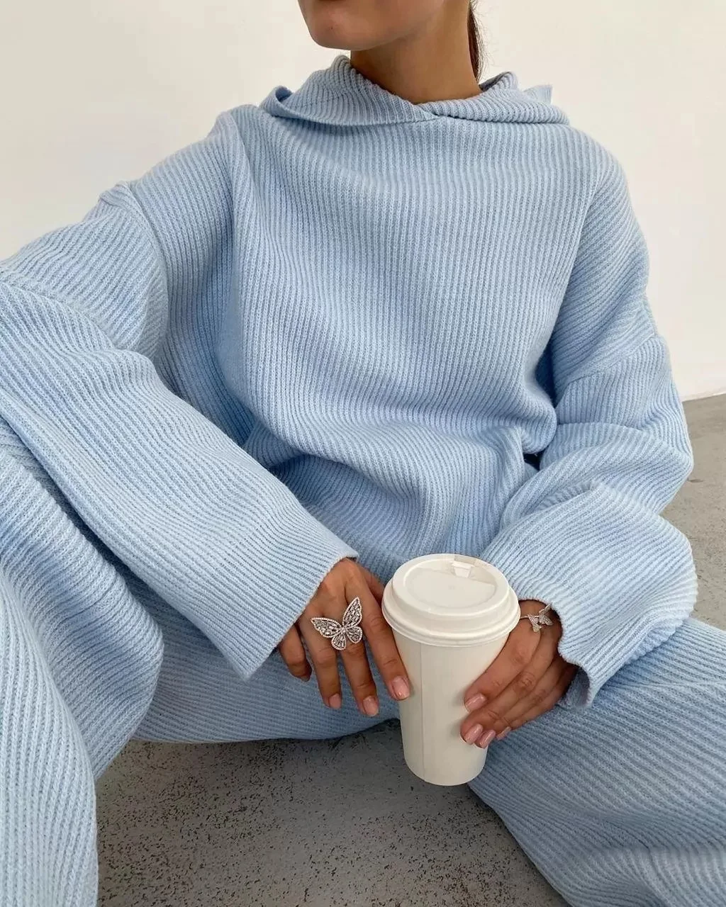 Y2K Women Tracksuit Knitted 2 Piece Set Loose Solid Casual Chic Women Long Sleeve Hooded Sweater Drawstring Sweatpants Set
Y2K Women Tracksuit Knitted 2 Piece Set Loose Solid Casual Chic Women Long Sleeve Hooded Sweater Drawstring Sweatpants Set