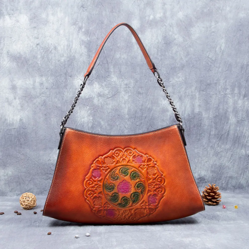 ROCKSUN Chinese Style Genuine Leather Women Shoulder Bags 2021 New Retro Embossed First Layer Cowhide Versatile Handbag
ROCKSUN Chinese Style Genuine Leather Women Shoulder Bags 2021 New Retro Embossed First Layer Cowhide Versatile Handbag