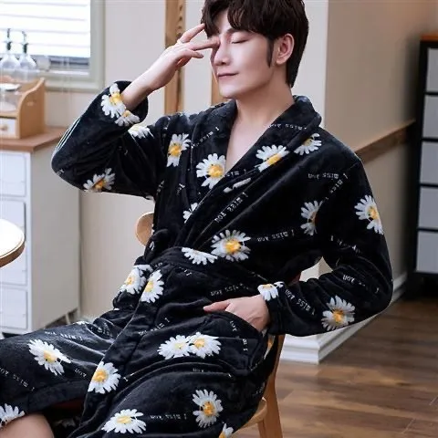 Winter New Male Kimono Robe Gown Flannel Bathrobe Soft Print Nightwear Home Clothes Casual Warm Nightgown Sleepwear Homewear
Winter New Male Kimono Robe Gown Flannel Bathrobe Soft Print Nightwear Home Clothes Casual Warm Nightgown Sleepwear Homewear