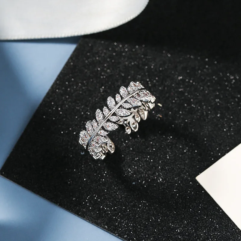 Crystal Leaves Rings for Women Girls Engagement Wedding Bridal Party Exquisite Shinning Jewelry Gift Fashion Index Finger Ring
Crystal Leaves Rings for Women Girls Engagement Wedding Bridal Party Exquisite Shinning Jewelry Gift Fashion Index Finger Ring