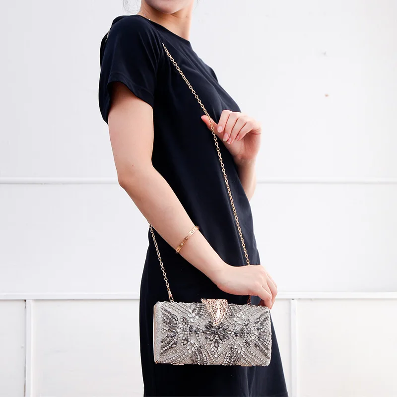 New Fashion Dinner Bag Diamond-studded Acrylic Buckle Clutch Bag Small Square Bag Female Bag Wholesale
New Fashion Dinner Bag Diamond-studded Acrylic Buckle Clutch Bag Small Square Bag Female Bag Wholesale