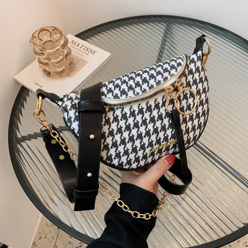 Women Crossbody Bag Canvas Classic Birds Pattern Women Shoulder Bag Chain High Quality Chest Bag Half Moon Crossbody Satchels
Women Crossbody Bag Canvas Classic Birds Pattern Women Shoulder Bag Chain High Quality Chest Bag Half Moon Crossbody Satchels