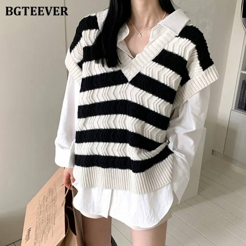 BGTEEVER Casual Patchwork V-neck Women Knitted Pullovers Autumn Loose Sleeveless Female Striped Vests Sweaters Ladies Tops 2021 
BGTEEVER Casual Patchwork V-neck Women Knitted Pullovers Autumn Loose Sleeveless Female Striped Vests Sweaters Ladies Tops 2021