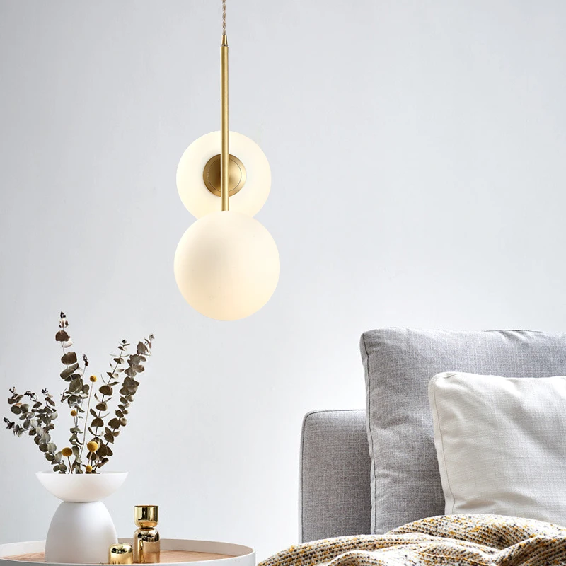 Nordic contracted bedside lamp bedroom lamp dining room lamp bar table lamp round glass ball brass LED small light
Nordic contracted bedside lamp bedroom lamp dining room lamp bar table lamp round glass ball brass LED small light