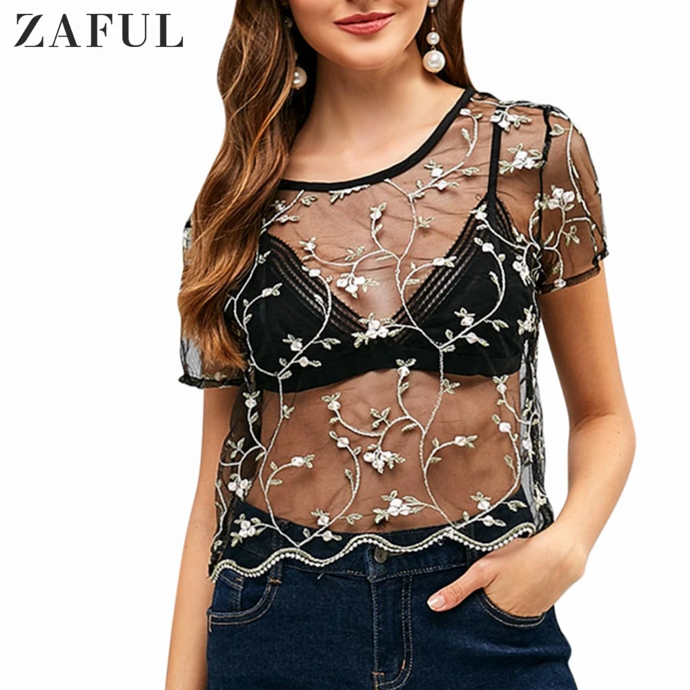 Женская футболка с вышивкой, коротким рукавом и круглым вырезом
Женская футболка с вышивкой, коротким рукавом и круглым вырезом