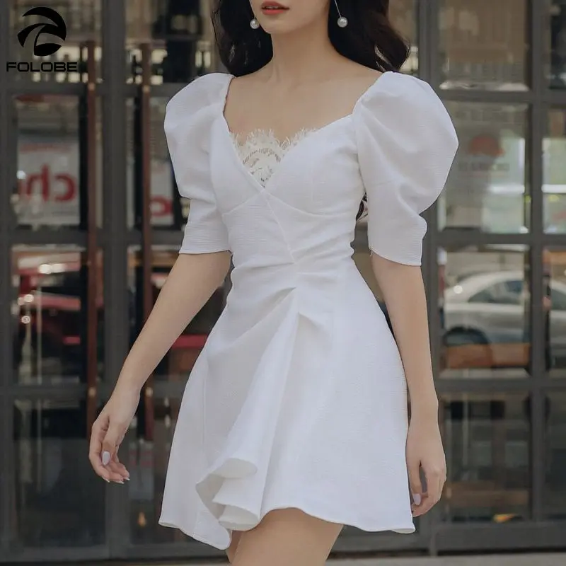 FOLOBE 2021 Summer Mini Dresses Women Puff Sleeve V-neck Pleated Lace Slim Sexy White Short Dress Female vestido feminino
FOLOBE 2021 Summer Mini Dresses Women Puff Sleeve V-neck Pleated Lace Slim Sexy White Short Dress Female vestido feminino