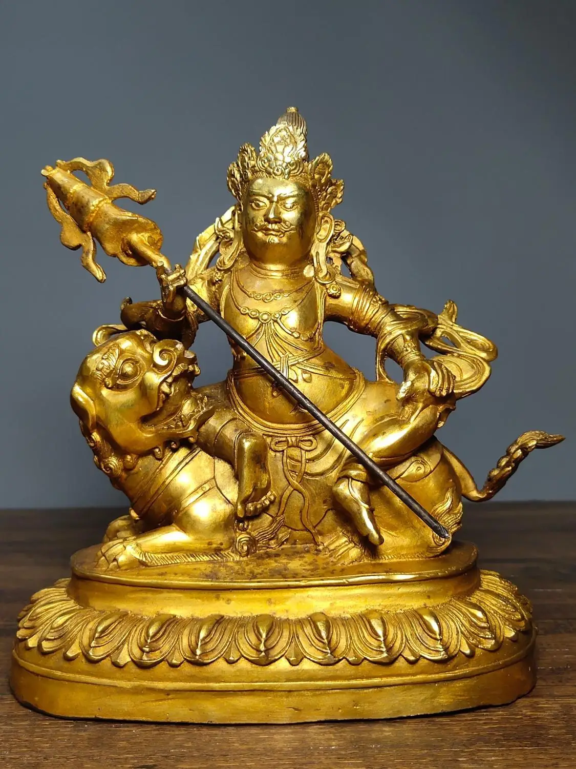 Home Decor 8" Tibet Buddhism Temple Old Bronze Gilt Treasure Heavenly King Yellow God of Wealth Buddha Statue Amitabha statue
Home Decor 8" Tibet Buddhism Temple Old Bronze Gilt Treasure Heavenly King Yellow God of Wealth Buddha Statue Amitabha statue