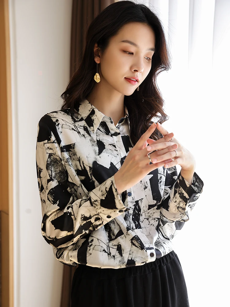 Vintage Women's Shirt Silk Top Female Korean Blouse Women Elegant Long Sleeve Blouses Casual Spring 2021 Blusas Mujer Pph3661
Vintage Women's Shirt Silk Top Female Korean Blouse Women Elegant Long Sleeve Blouses Casual Spring 2021 Blusas Mujer Pph3661