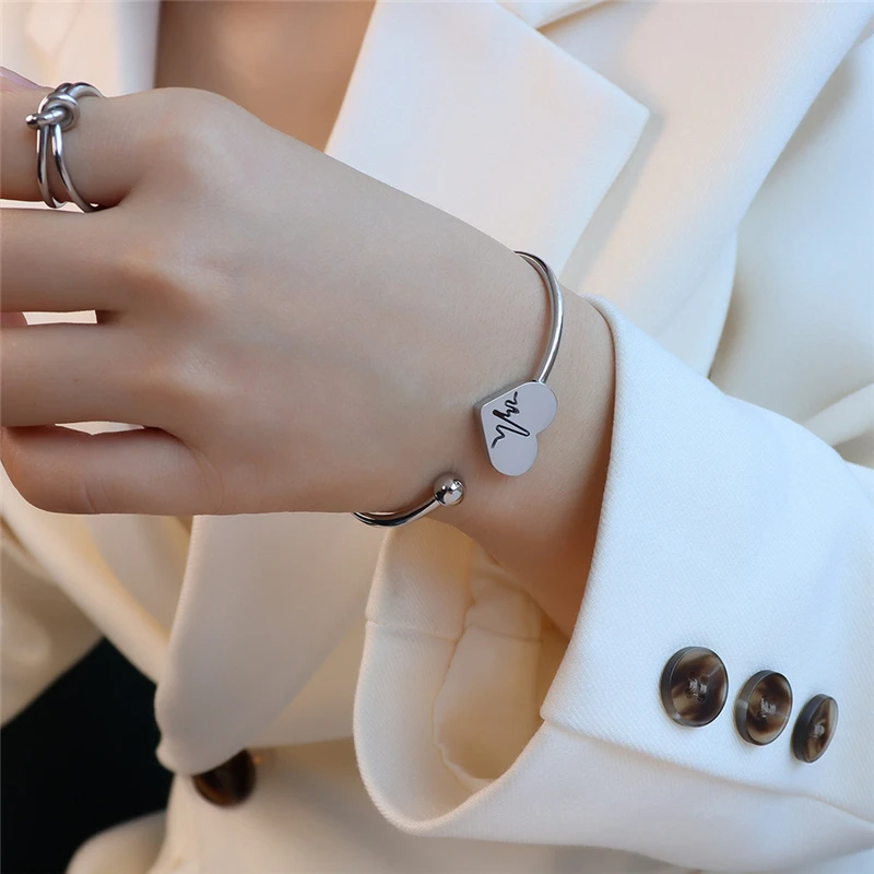 Korean Style Heartbeat Heart Cuff Bracelets Female Retro Jewelry Fashion Gold Color Stainless Steel Open Bangles Adjustable Size
Korean Style Heartbeat Heart Cuff Bracelets Female Retro Jewelry Fashion Gold Color Stainless Steel Open Bangles Adjustable Size