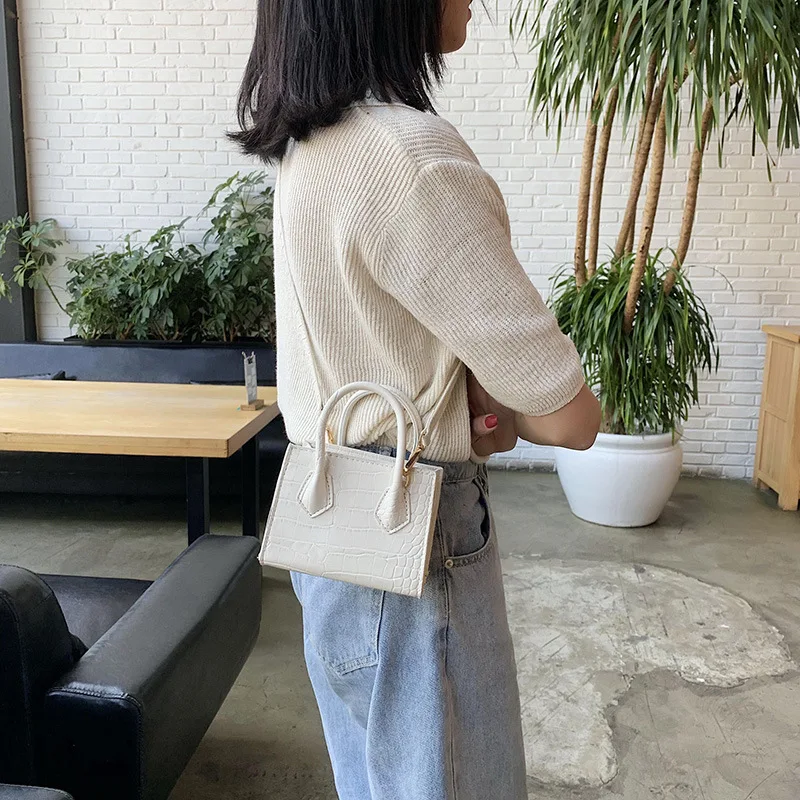 Women Bag Mini Bag Women 2021 Popular New Messenger Bag PU Handbag Women Fashion One-shoulder Small Square Bag Handbag
Women Bag Mini Bag Women 2021 Popular New Messenger Bag PU Handbag Women Fashion One-shoulder Small Square Bag Handbag
