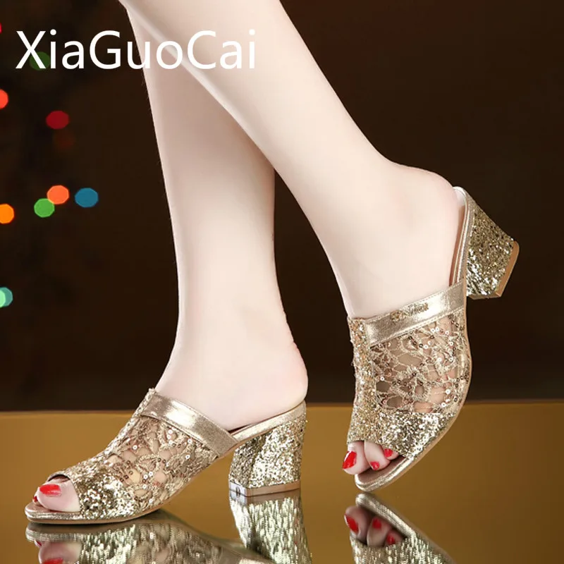 Женские босоножки на высоком каблуке, сетчатые босоножки золотого цвета с открытым носком, лето удобные женские сандалии
Женские босоножки на высоком каблуке, сетчатые босоножки золотого цвета с открытым носком, лето удобные женские сандалии