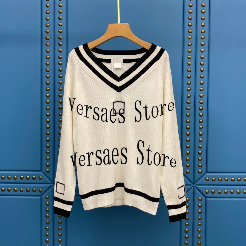 2021 luxury design fashion contrast jacquard women's sweater temperament V-Neck long sleeve knitted pullover women's sweater
2021 luxury design fashion contrast jacquard women's sweater temperament V-Neck long sleeve knitted pullover women's sweater