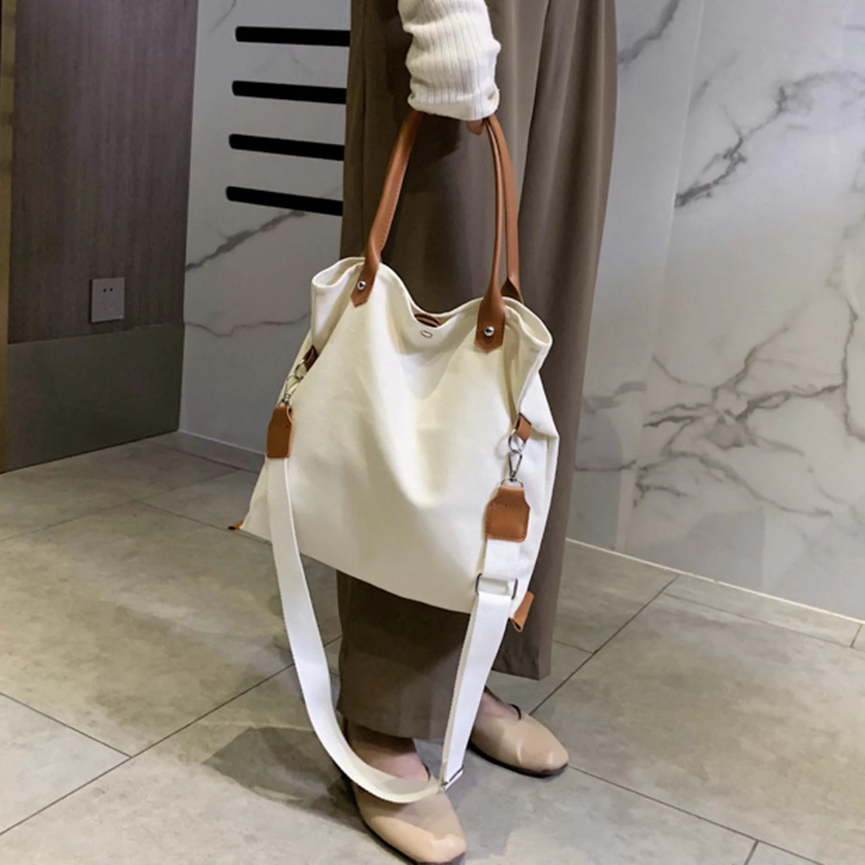 Simple Canvas Handbag Women Large Capacity Lady Shopping Tote Casual Girl Handle Bag Reusable Shoulder Bag Solid Color Purse
Simple Canvas Handbag Women Large Capacity Lady Shopping Tote Casual Girl Handle Bag Reusable Shoulder Bag Solid Color Purse