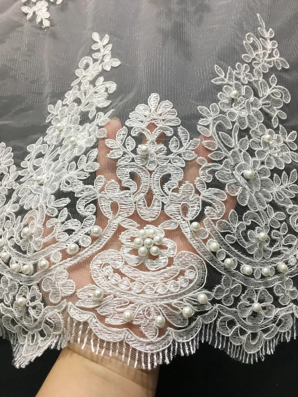 Hot sale African Lace Fabric 2020 Tulle Lace Fabric With Beads High Quality African Nigerian Women For 5yards RF2735
Hot sale African Lace Fabric 2020 Tulle Lace Fabric With Beads High Quality African Nigerian Women For 5yards RF2735