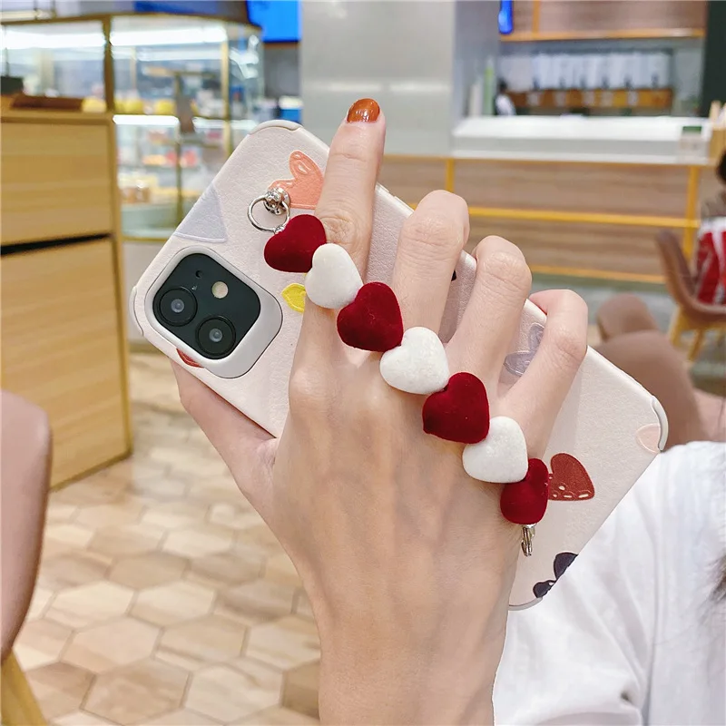 Small love 12pro Apple x mobile phone case chain iPhone11pro max silicone 8plus suitable for XR
Small love 12pro Apple x mobile phone case chain iPhone11pro max silicone 8plus suitable for XR