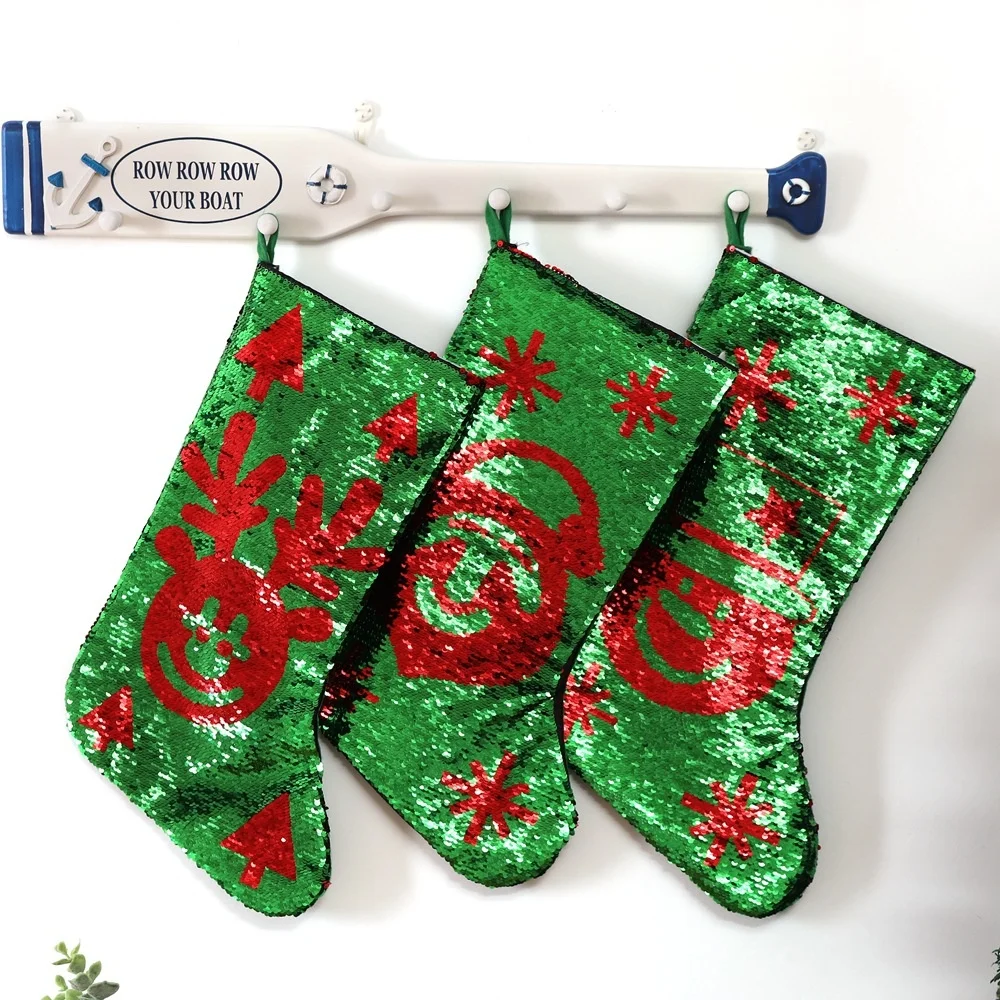 Decorations mall Christmas Tree Pendant ornaments variable color beads red and green Christmas socks
Decorations mall Christmas Tree Pendant ornaments variable color beads red and green Christmas socks