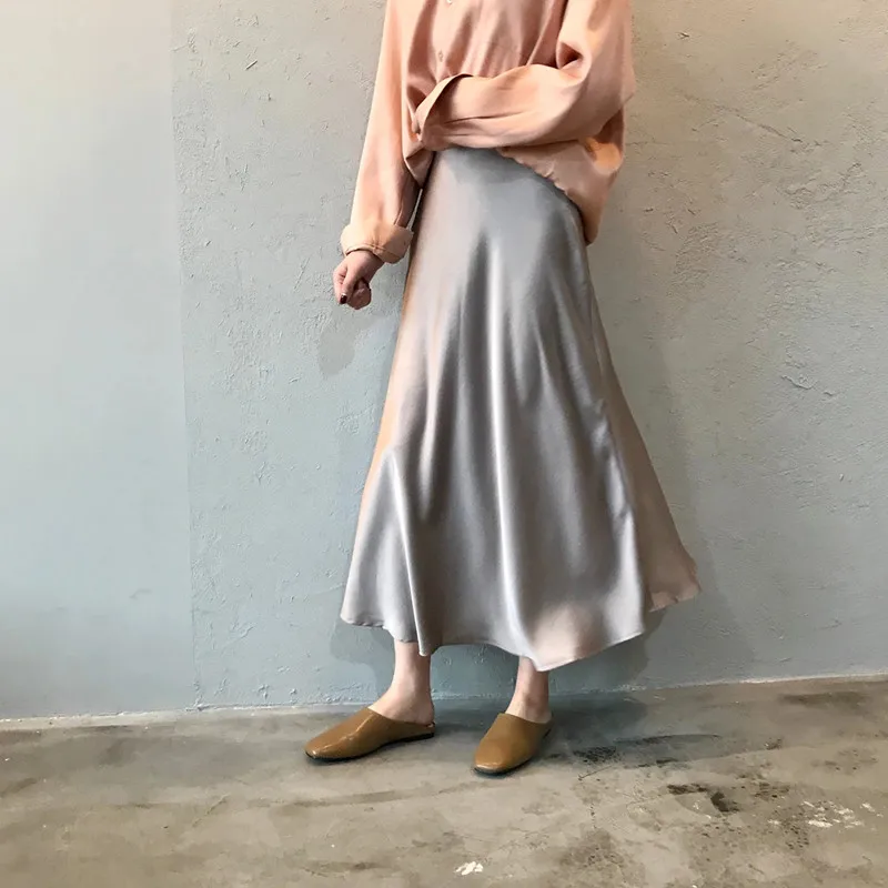 2021 High Waist Elegant Women Summer A-Line Long Skirt Chic Women Vintage Satin Skirt Women Femme Spring Skirt
2021 High Waist Elegant Women Summer A-Line Long Skirt Chic Women Vintage Satin Skirt Women Femme Spring Skirt