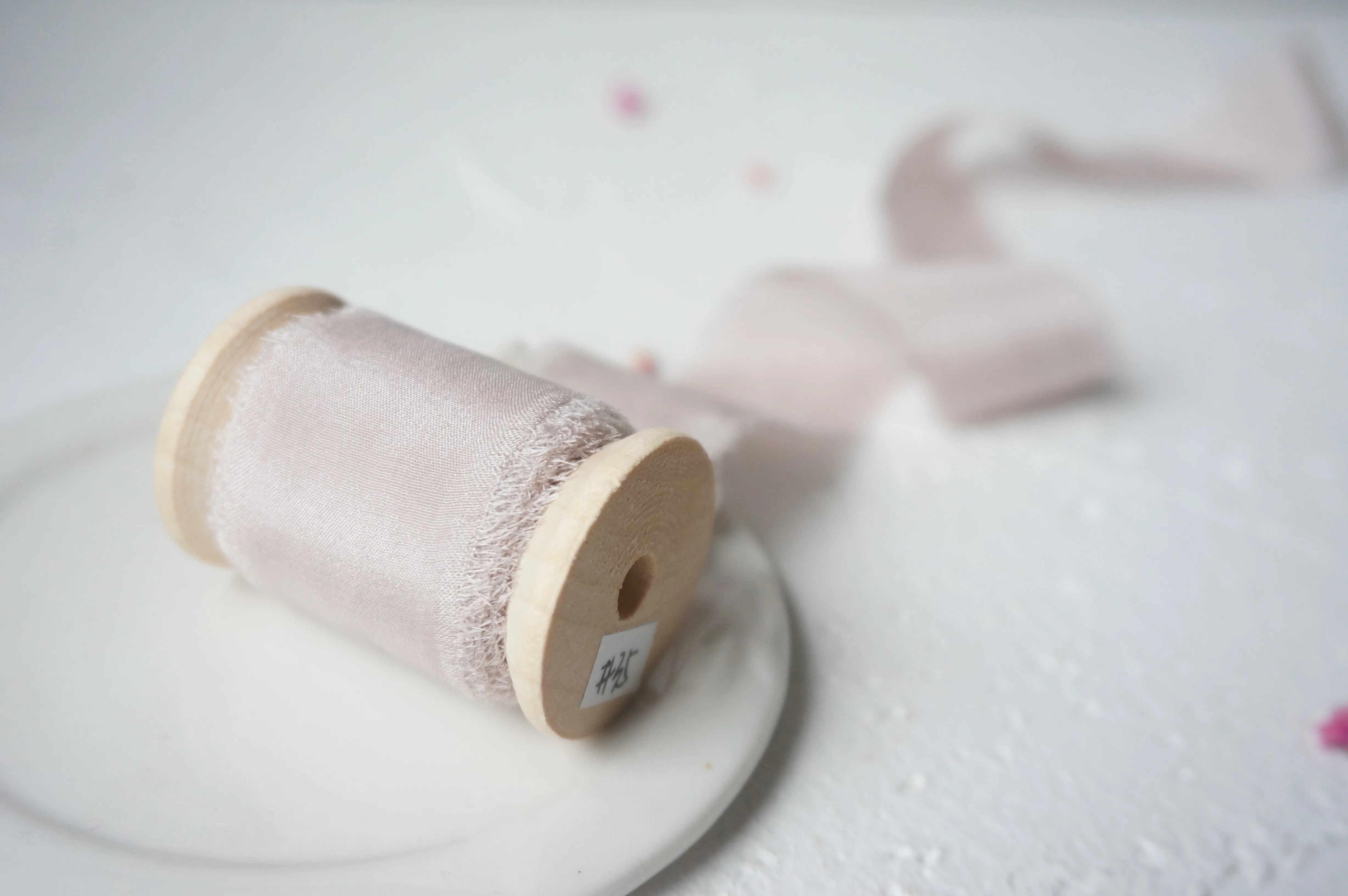 Лента из 100% чистого шелка, 25 мм, 50 мм, 5 м/рулон 
Лента из 100% чистого шелка, 25 мм, 50 мм, 5 м/рулон