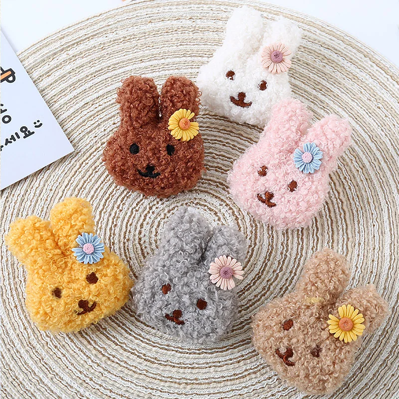 2021 New Cartoon Plush Brooch Bunny Doll Clothing Accessories Bag Pendant Children's School Bag Decoration Small Doll
2021 New Cartoon Plush Brooch Bunny Doll Clothing Accessories Bag Pendant Children's School Bag Decoration Small Doll
