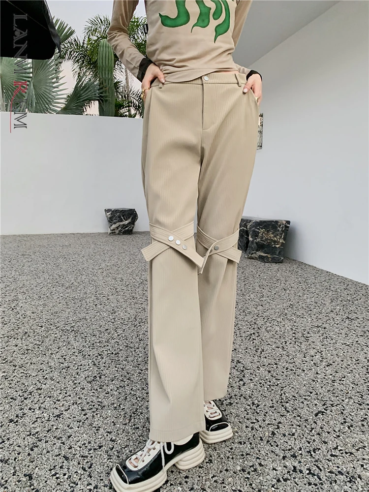 LANMREM 2021 Autumn Winter New PU Leather Button Design Pants Female Solid Color Striped Casual Bott Cut Women Fashion 2W1799
LANMREM 2021 Autumn Winter New PU Leather Button Design Pants Female Solid Color Striped Casual Bott Cut Women Fashion 2W1799