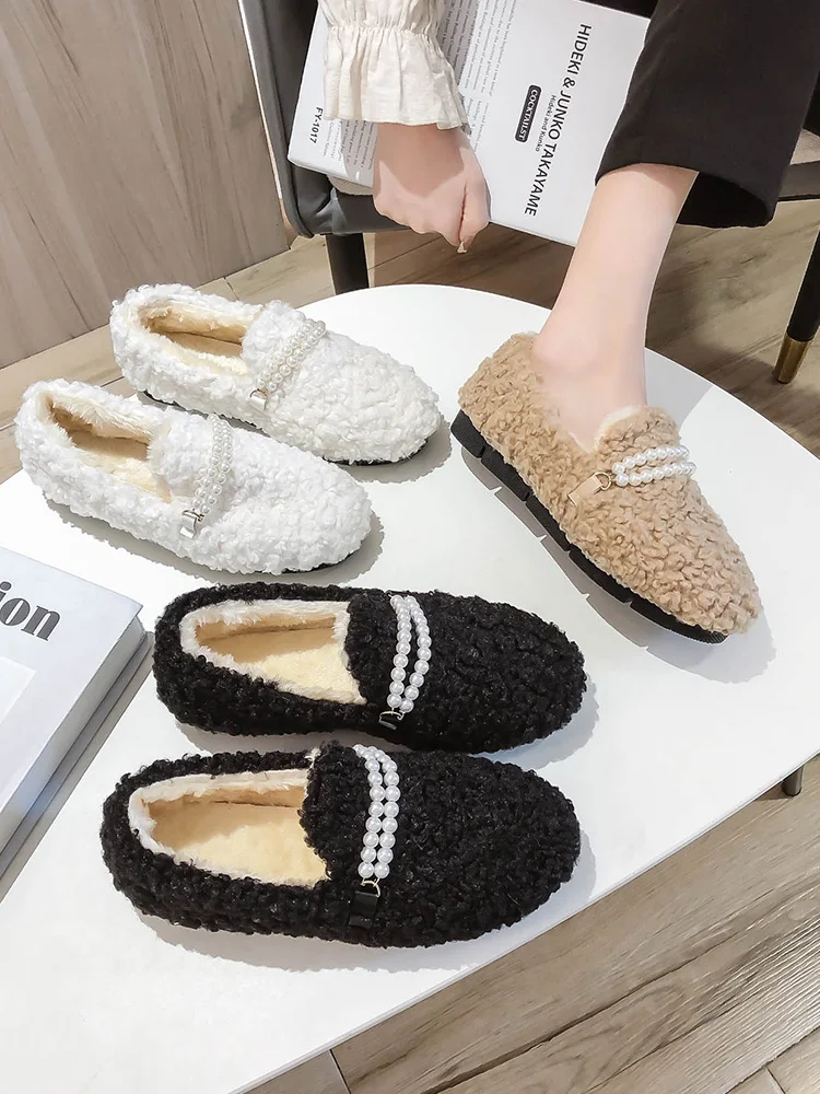 Women Shallow Mouth Autumn Moccasin Shoes Pearl Decorateion Casual Female Sneakers Modis Round Toe Flats Loafers Fur New Fall Mo
Women Shallow Mouth Autumn Moccasin Shoes Pearl Decorateion Casual Female Sneakers Modis Round Toe Flats Loafers Fur New Fall Mo