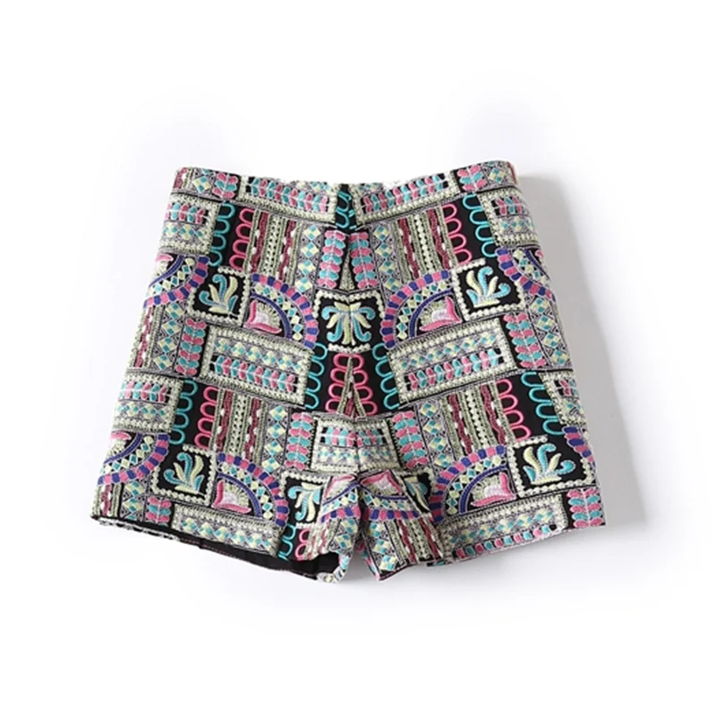 2020 New national Style restoring ancient ways heavy embroidery leisure wear shorts outside render
2020 New national Style restoring ancient ways heavy embroidery leisure wear shorts outside render