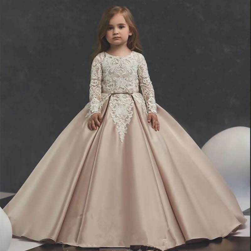 

Champagne Flower Girl Dresses Lace Appliqued Satin Long Sleeve Girls Pageant Party Gowns First Holy Communion KIds Wears