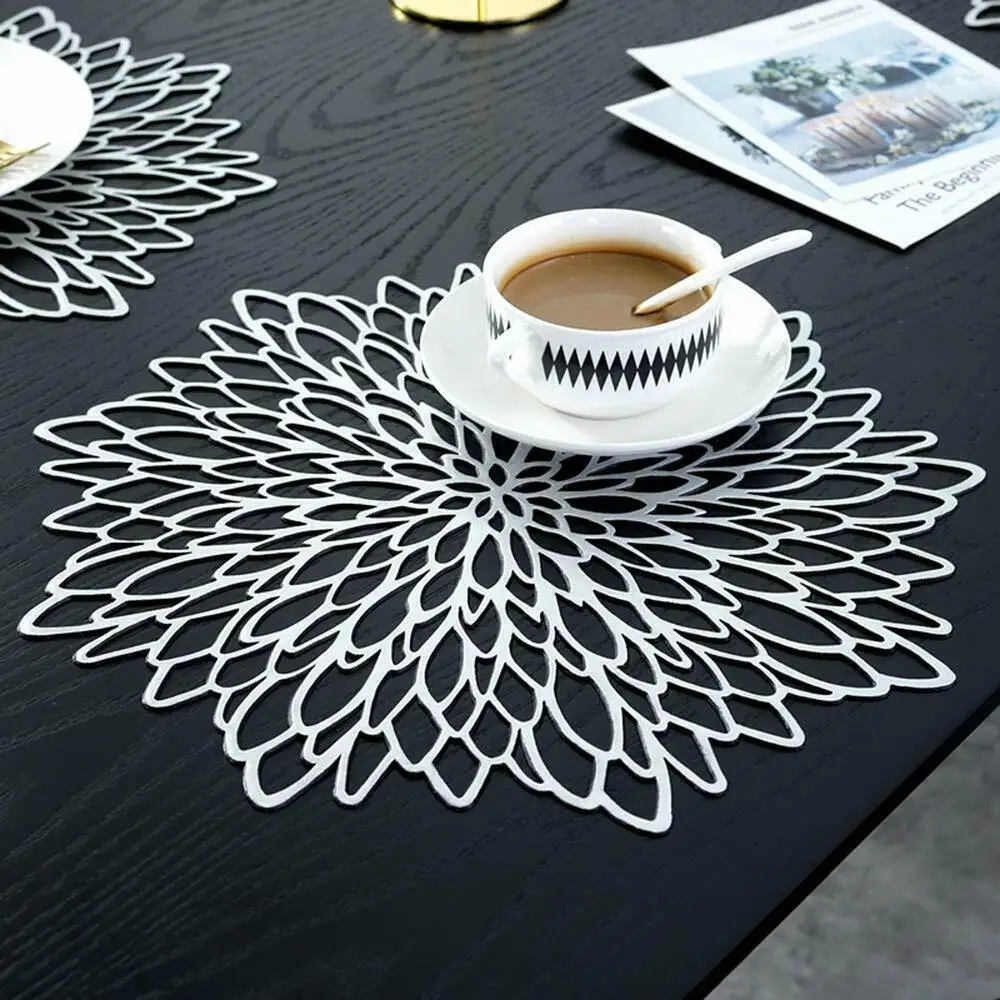 PVC Decor Heat Resistant Hollow Insulation Coaster Bowl Mat Home Christmas Table More Elegant Pad Home Restaurant Decoration
PVC Decor Heat Resistant Hollow Insulation Coaster Bowl Mat Home Christmas Table More Elegant Pad Home Restaurant Decoration