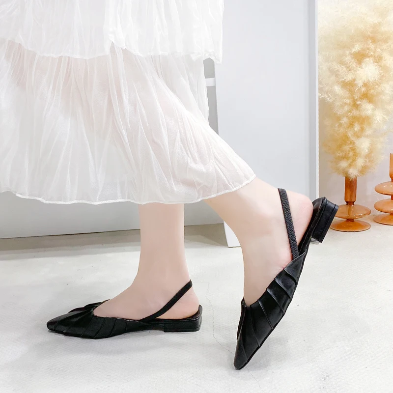 VMTI 2021 Summer Leisure Baotou Two-Wear Sandals and Slippers Female Pointed Toe Fashion Low-Heeled Female Sandals A Single Shoe
VMTI 2021 Summer Leisure Baotou Two-Wear Sandals and Slippers Female Pointed Toe Fashion Low-Heeled Female Sandals A Single Shoe