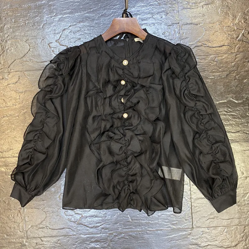 2021 Early Autumn New Women's French Style Sweet Fungus Edge Splicing Round Neck Long Sleeve Shirt Two-piece Set 
2021 Early Autumn New Women's French Style Sweet Fungus Edge Splicing Round Neck Long Sleeve Shirt Two-piece Set