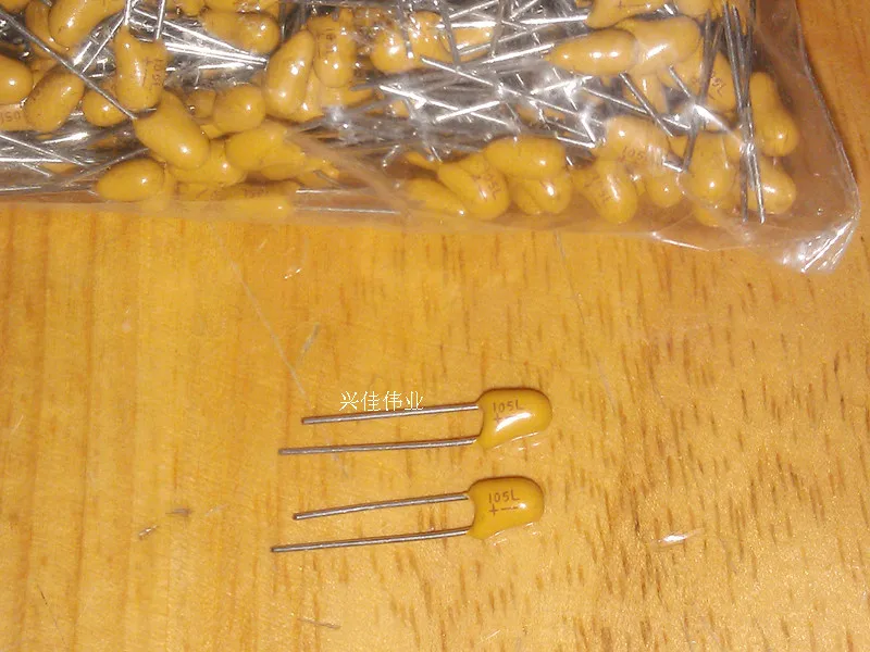 Original 20pcs/ 35V1UF 105L 2.54MM Tantalum Capacitor
Original 20pcs/ 35V1UF 105L 2.54MM Tantalum Capacitor