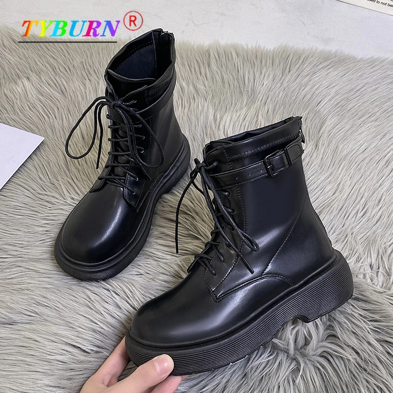 The New 2022 Autumn and Winter Women's Thick Motorcycle Boots Fashion Round Toe Lace Combat Boots Ladies Shoes Martin Boots
The New 2022 Autumn and Winter Women's Thick Motorcycle Boots Fashion Round Toe Lace Combat Boots Ladies Shoes Martin Boots