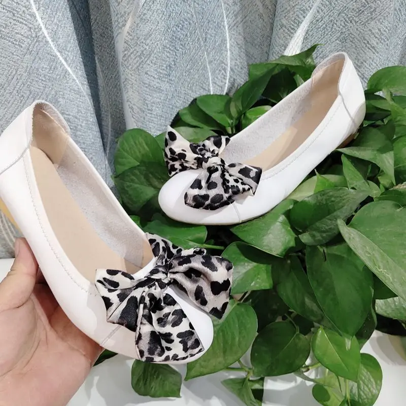 COOLULU 2020 New Casual Women Ballet Flats Shoes Foldable Flats Slip on Soft Ladies Flats Polka Dot Bow Tie Shoes Size 34-41
COOLULU 2020 New Casual Women Ballet Flats Shoes Foldable Flats Slip on Soft Ladies Flats Polka Dot Bow Tie Shoes Size 34-41