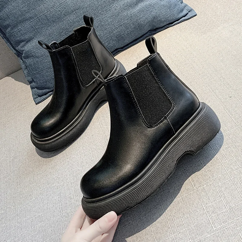 New Luxury Chelsea Boots Women Ankle Boots Chunky Winter Shoes Platform Ankle Boots Slip on Chunky Heel Boot Brand Designer2021
New Luxury Chelsea Boots Women Ankle Boots Chunky Winter Shoes Platform Ankle Boots Slip on Chunky Heel Boot Brand Designer2021