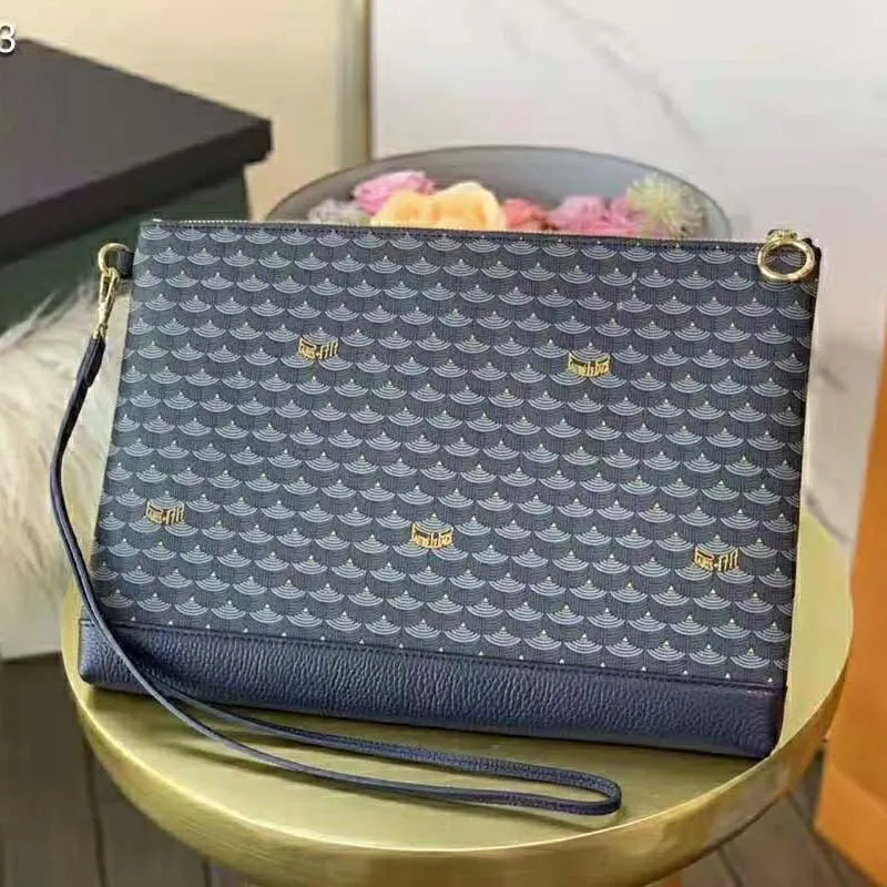 Tote Bags for Women 2021 New Fish Scale Print Clutch Bag Unisex Wallet Cosmetic Storage Bag Fashionable Purses Sac A Main Femme
Tote Bags for Women 2021 New Fish Scale Print Clutch Bag Unisex Wallet Cosmetic Storage Bag Fashionable Purses Sac A Main Femme