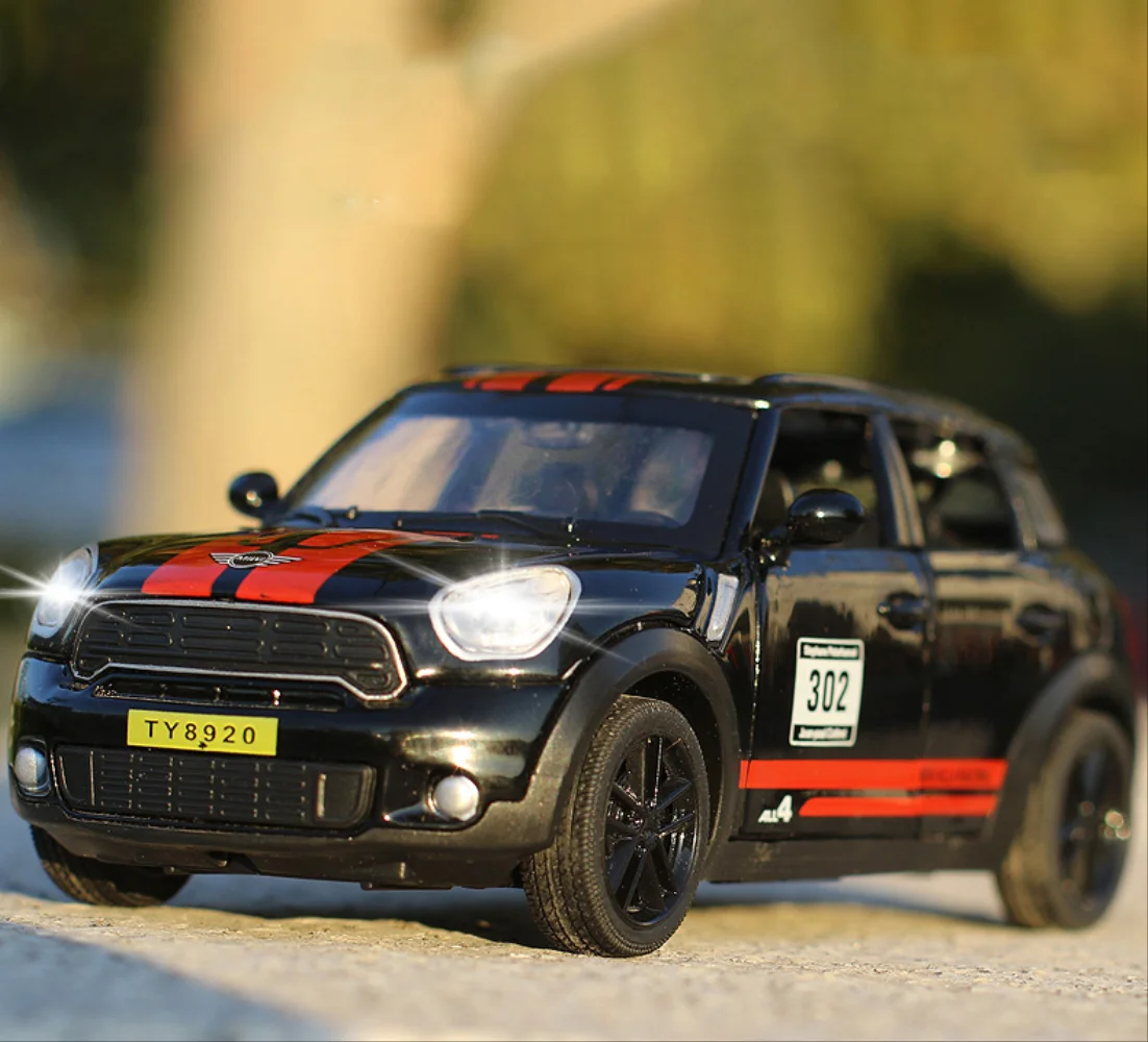 1:32 Toy Car Mini Countryman Diecast Alloy Metal Car Model for MINI Coopers Model Pull Back Car Toy Vehicles Miniature Scale
1:32 Toy Car Mini Countryman Diecast Alloy Metal Car Model for MINI Coopers Model Pull Back Car Toy Vehicles Miniature Scale