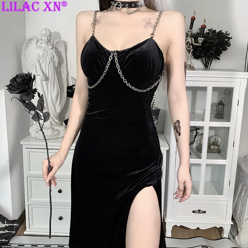 Goth Metal Chain Strap Camis Midi Dress Y2K Black Backless Bodycon Split Party Dresses Vintage Sexy Women Summer Long Dresses
Goth Metal Chain Strap Camis Midi Dress Y2K Black Backless Bodycon Split Party Dresses Vintage Sexy Women Summer Long Dresses