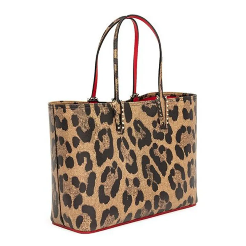 2021 New Fashion Genuine Leather Large Capacity Rivet One-Shoulder Handbags for Women Famous Luxury Designer Casual Tote Bags Cc
2021 New Fashion Genuine Leather Large Capacity Rivet One-Shoulder Handbags for Women Famous Luxury Designer Casual Tote Bags Cc