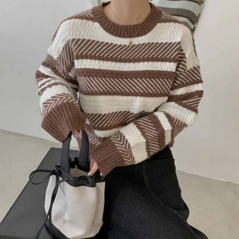 Contrast Color Striped Simple Cotton Blending Warm Long Sleeve Loose Fashion Vintage Women Pullover Sweaters
Contrast Color Striped Simple Cotton Blending Warm Long Sleeve Loose Fashion Vintage Women Pullover Sweaters