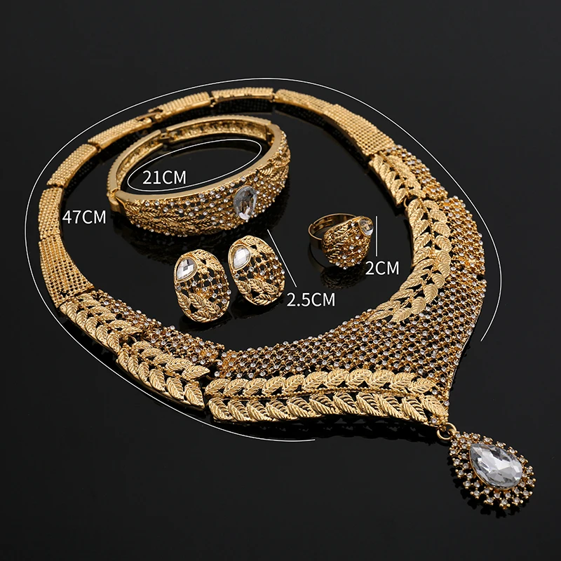 Fani 2019 Dubai gold Bridal Jewelry Sets Wholesale Nigerian wedding women accessories jewelry set Brand statement jewelry set
Fani 2019 Dubai gold Bridal Jewelry Sets Wholesale Nigerian wedding women accessories jewelry set Brand statement jewelry set