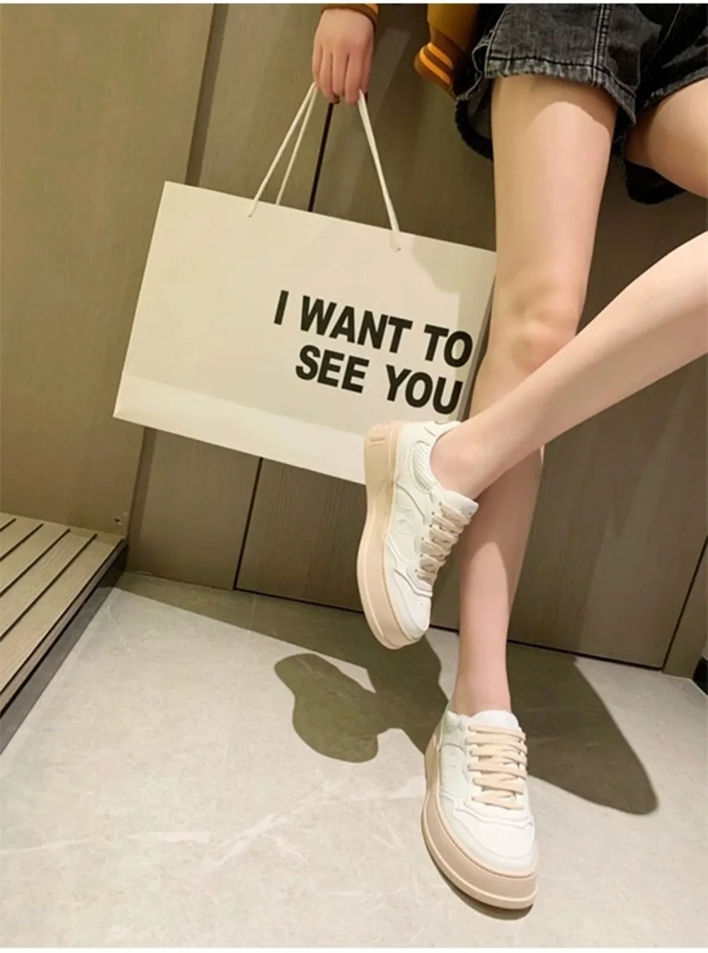 Little white shoes women's new platform thick bottom shoes casual sports shoes men and women couple shoes
Little white shoes women's new platform thick bottom shoes casual sports shoes men and women couple shoes