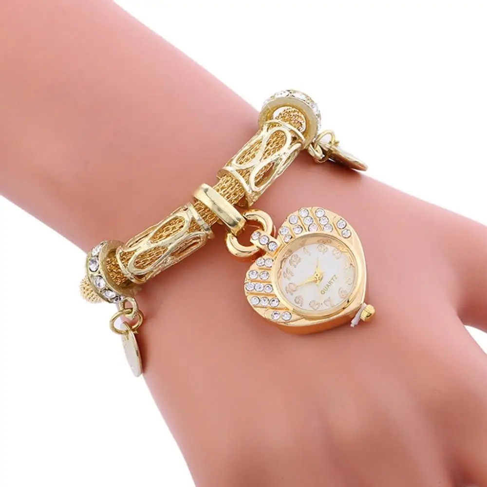Woman Bracelet Watch Gold and Silver Fashion Luxury Quartz Stainless Steel Mesh Diamond Watch Wild Relogio Feminino
Woman Bracelet Watch Gold and Silver Fashion Luxury Quartz Stainless Steel Mesh Diamond Watch Wild Relogio Feminino