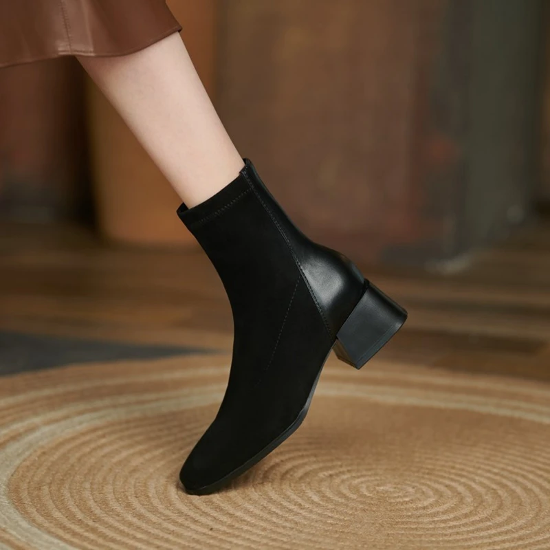 SIMLOVEYO 2021 женские Мягкие Замшевые ботильоны с квадратным носком на высоком каблуке без застежки однотонные Большие размеры 32-42 черные белые осенне-зимние S2613
SIMLOVEYO 2021 женские Мягкие Замшевые ботильоны с квадратным носком на высоком каблуке без застежки однотонные Большие размеры 32-42 черные белые осенне-зимние S2613