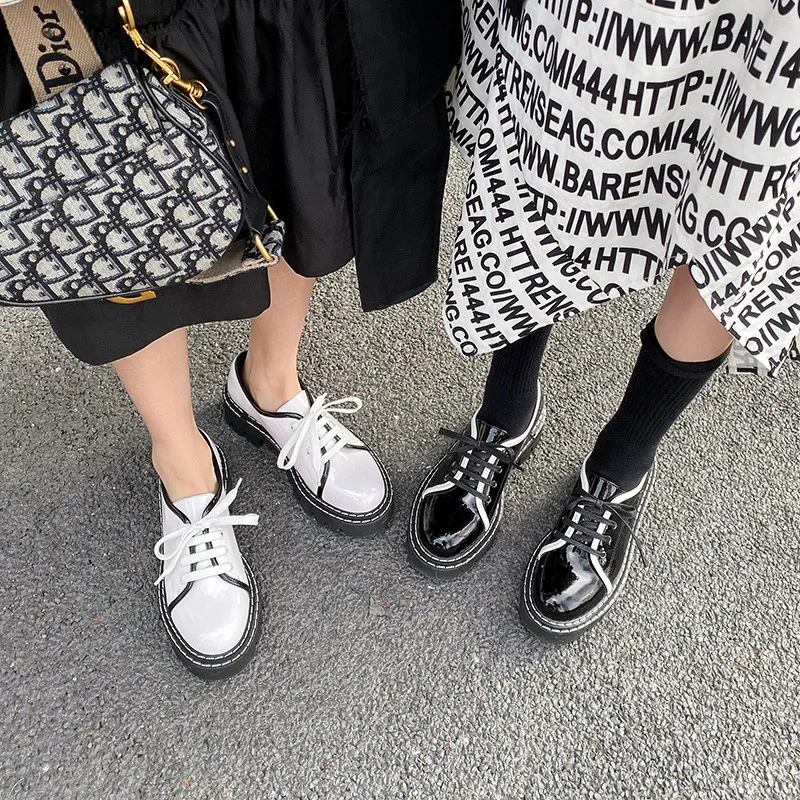 FEDONAS Brand Women Classic Working Party Pumps Spring Summer Cross-Tied Shoes New Arrival Patent Leather Shoes Woman
FEDONAS Brand Women Classic Working Party Pumps Spring Summer Cross-Tied Shoes New Arrival Patent Leather Shoes Woman